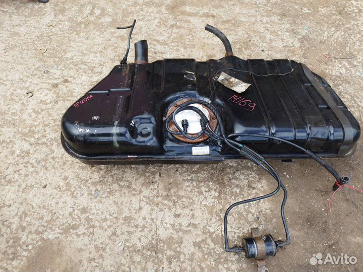 Топливный бак LADA Priora 2010 2170