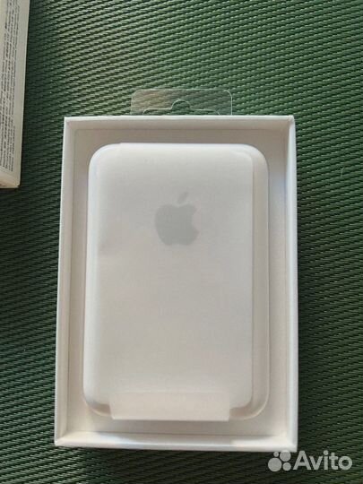 Apple MagSafe Battery Pack