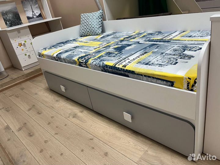 Кровать для детей и подростков