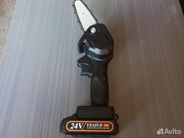 Электропила для обрезки