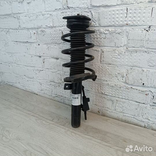 Стойка передняя правая Mazda Mazda5 crew 2.0 2009