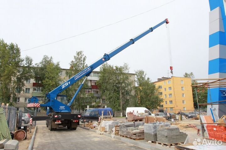 Аренда и услуги автокрана-вездехода, 100 т, 60.6 м, с гуськом 25.3 м