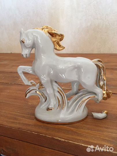 Фарфоровые статуэтки