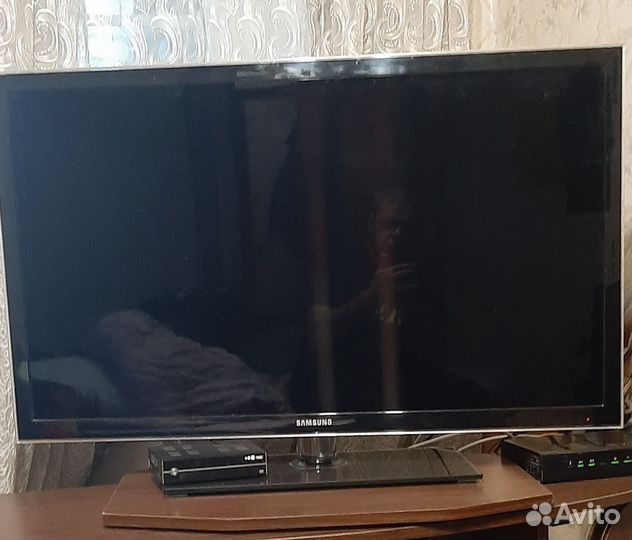 Телевизор Samsung UE40D5000