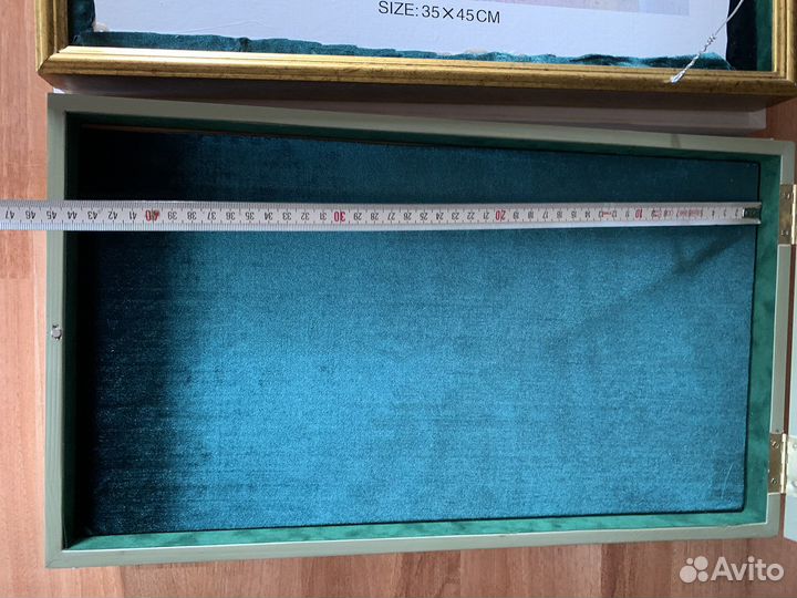 Витрина для значков и медалей