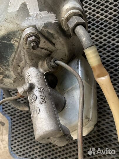 Вакуумный усилитель тормозов W201