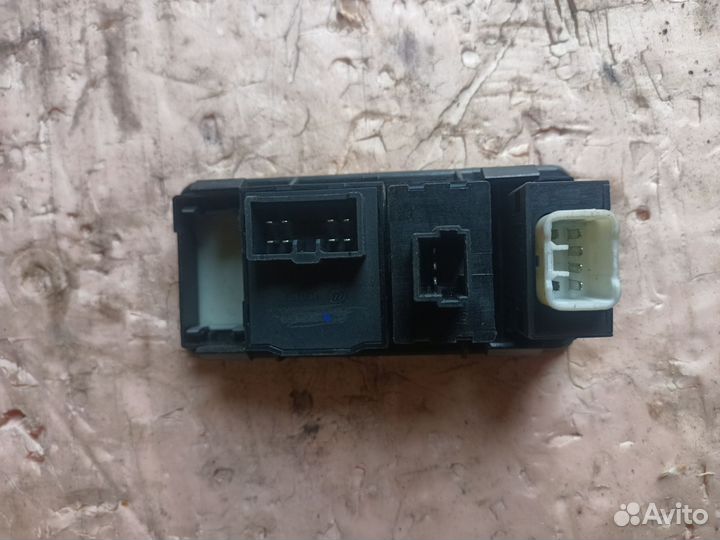 Блок кнопок Lifan Solano 620