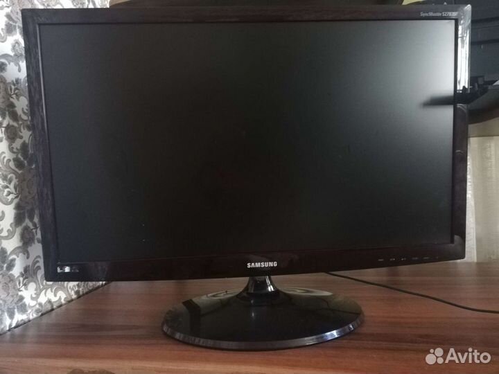 Монитор Samsung 27
