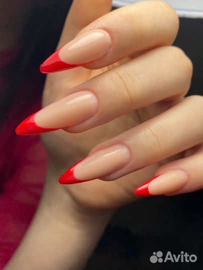 Мастер маникюра и наращивание ногтей