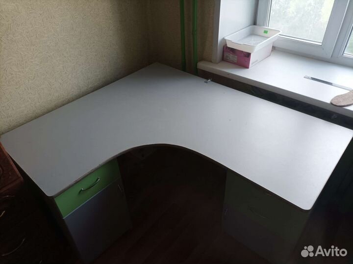Угловой письменный стол бу