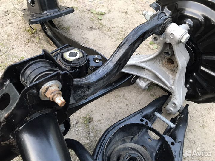 Задний подрамник 3Q0505235AA (балка) Passat B8