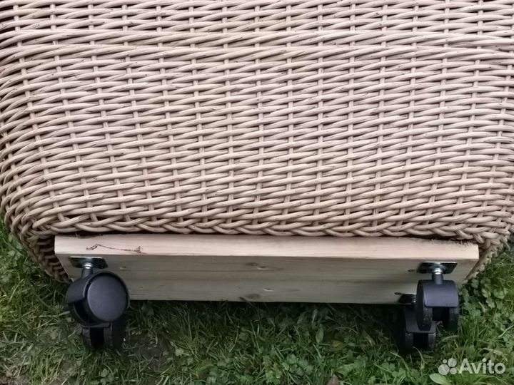 Кашпо, мобильные грядки, дровница из полиротанга