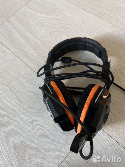 Игровые наушники с микрофоном