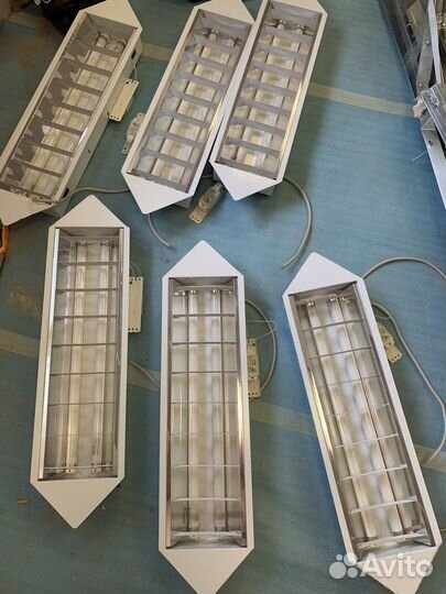 Светильники потолочные Philips бу