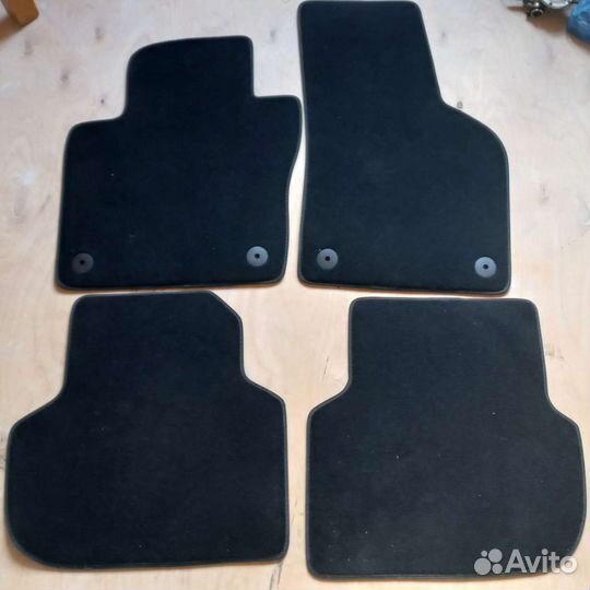 Ковры в салон автомобиля, комплект