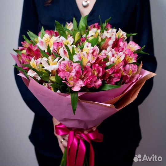 Букет из альстромерий