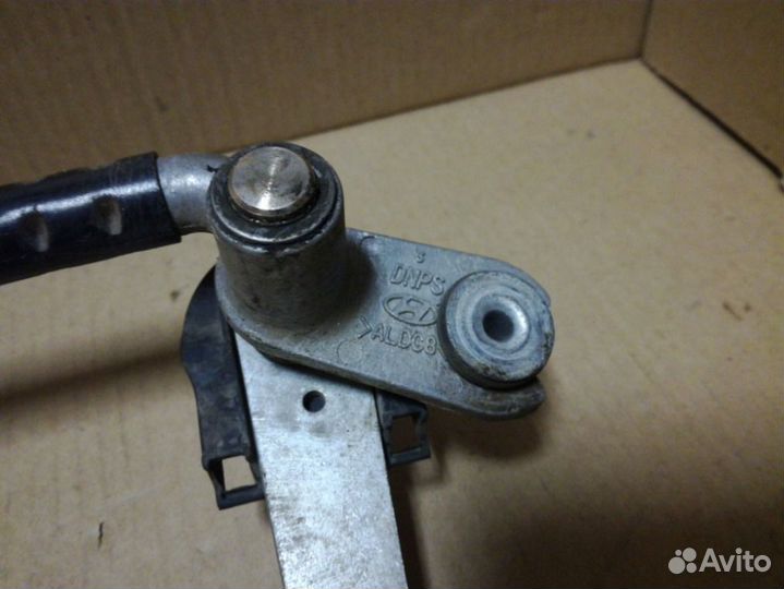 Трапеция стеклоочистителей Hyundai Elantra HD 1.6