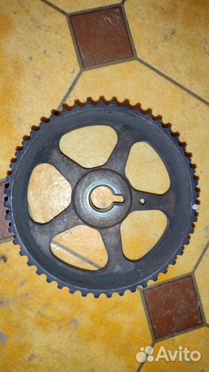 Шестерня распредвала и коленвала Toyota carina