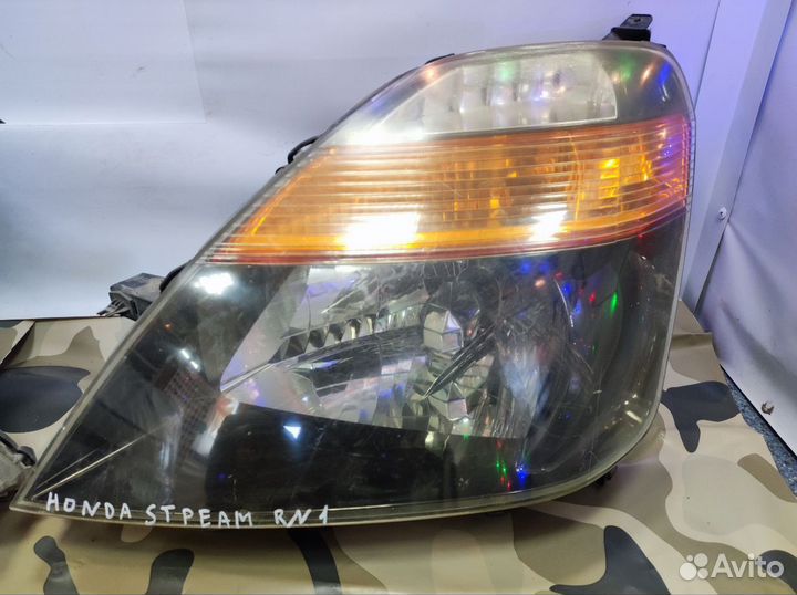 Фара Honda Stream RN1