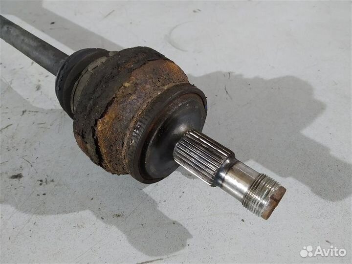 Полуось задний Mercedes Cls-Class W218