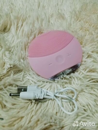 Щетка массажёр для лица forever