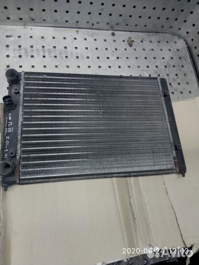 Радиатор основной Volkswagen Golf