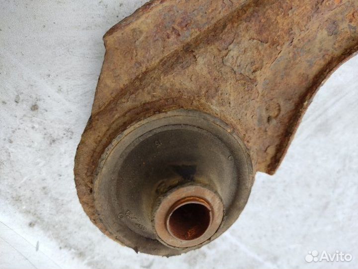 Рычаг передний левый Opel Vectra A хетчбек 1.6I