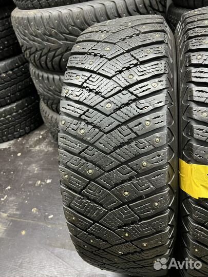 Goodyear UltraGrip Ice Arctic SUV 225/70 R16 103T