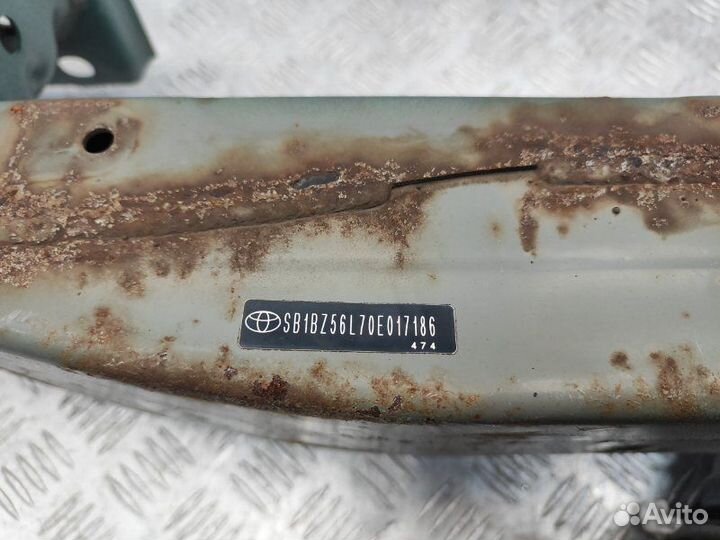 Усилитель переднего бампера Toyota Avensis T250