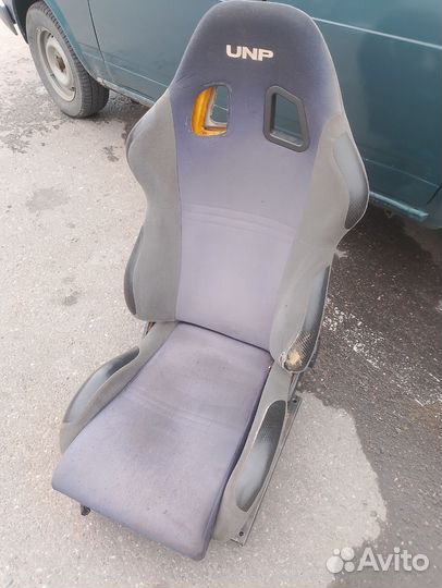 Сиденье спортивное