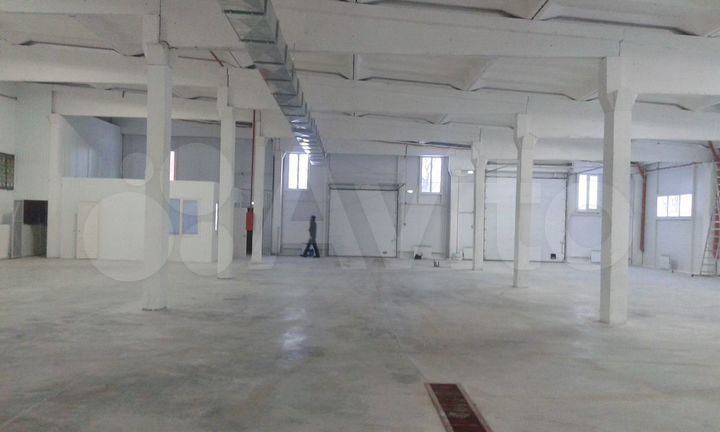 Склад, 610 м²