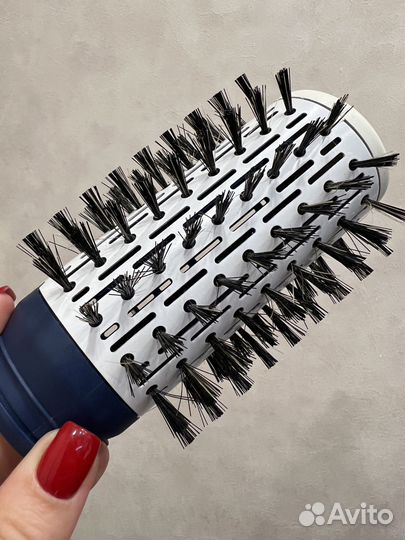 Фен щетка Philips HP8665