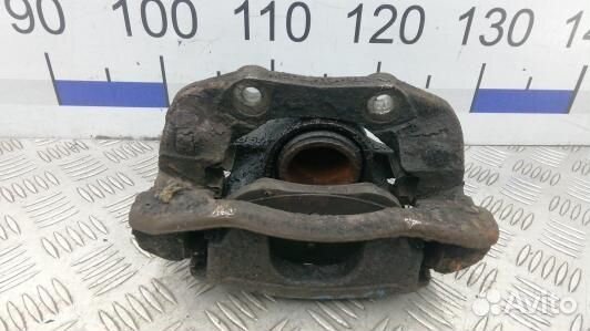 Суппорт тормозной передний левый citroen C3 picass