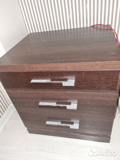 Тумбочка прикроватная бу