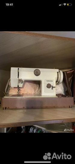 Швейная машина Чайка 134
