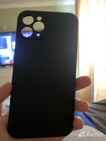 Чехол на iPhone 11