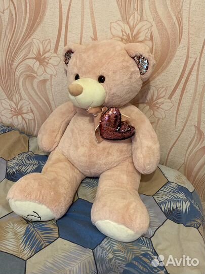 Плюшевый медведь