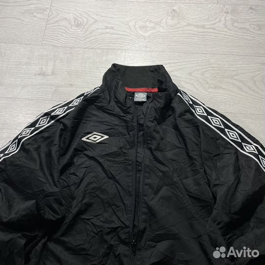 Ветровка Umbro