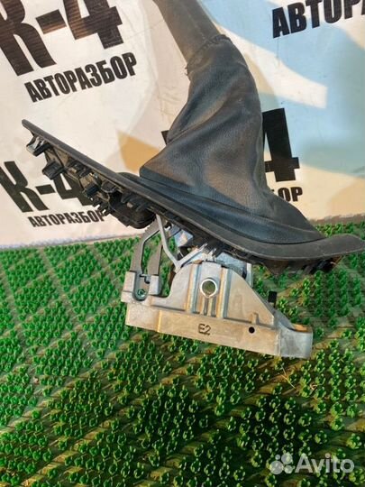 Рычаг стояночного тормоза Ford Focus 3