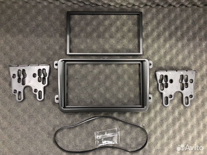 Переходная рамка WV Passat/Golf/Jetta 2din