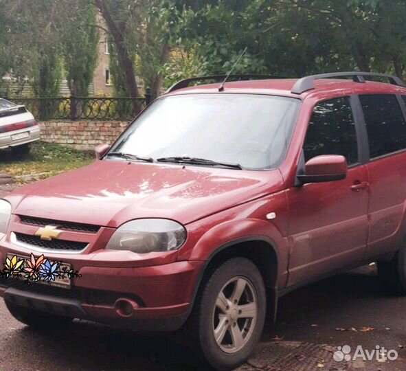 Продаётся бампер, на шевроле ниву