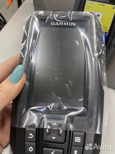 Эхолот Garmin Striker Plus4 с транц. трансдьсером