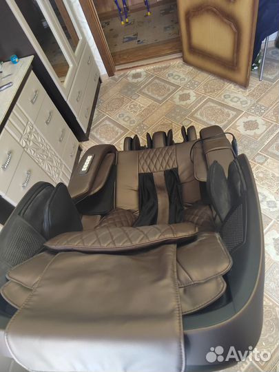 Массажное кресло