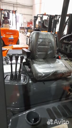 Вилочный погрузчик Lonking LG30DT, 2024