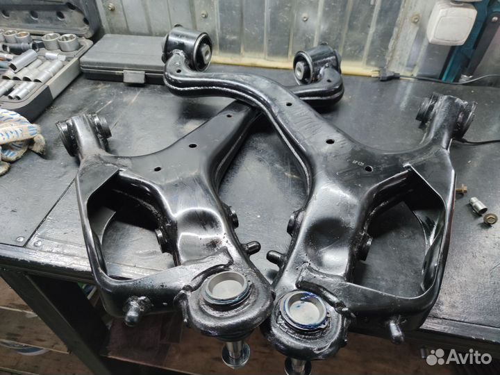 Рычаги передние. Ренж ровер спорт. Дискавери 3/4