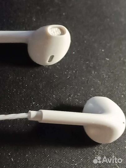 Проводные наушники