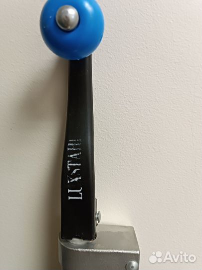 Открывалка настольная