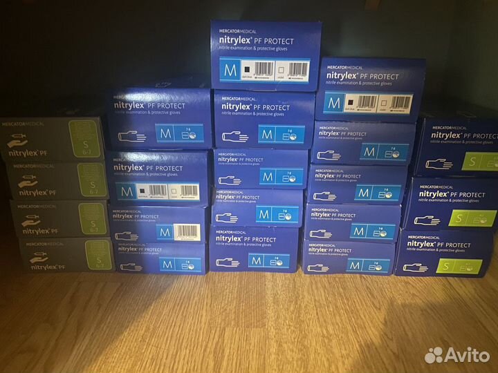 Перчатки нитриловые