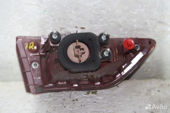 Фонарь задний внутренний правый infiniti FX/QX70