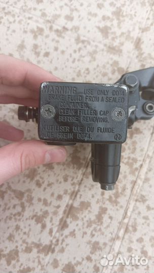 Продам тормозную машинку от Хонды Трансальп 650